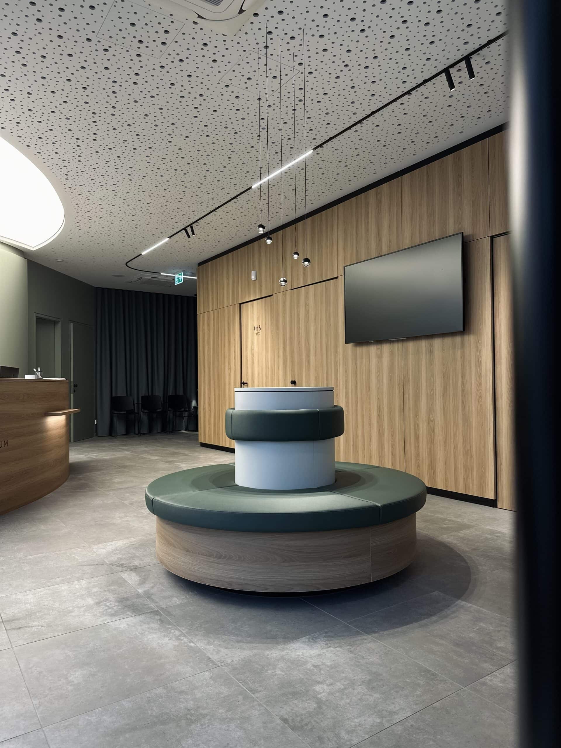 Empfangsbereich und Wartezimmer im Endoskopiezentrum Stockerau, Chirurgie mit Endoskopie